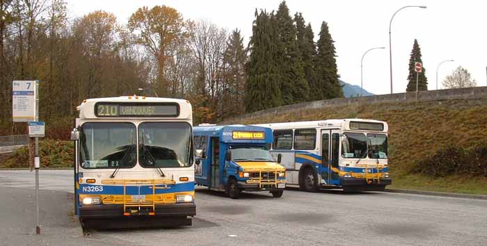 Coast Mountain Bus New Flyer D40HF N3263 & N3218 and Ford S070
